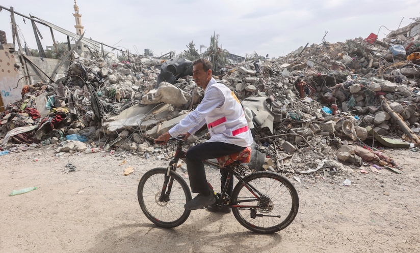 Dr. in Gaza providing care during war