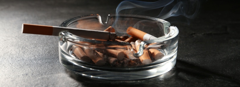 Ashtray with cigarettes