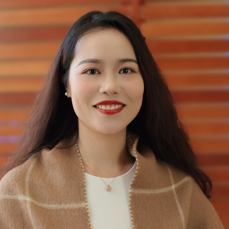 Yanling Deng
